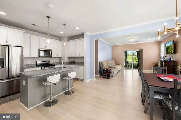 Property Slideshow image 3 of 41 | 305 waterside sq, Bridgeville, DE, 19933