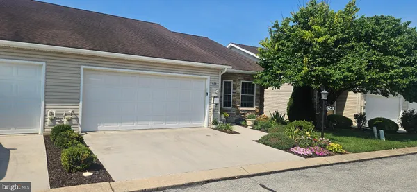 Property Slideshow image 3 of 3 | 623 northland dr 67, Hanover, PA, 17331