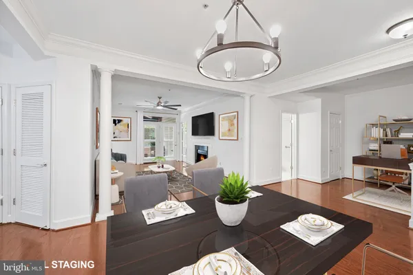 Property Slideshow image 2 of 42 | 7065 heritage hunt dr 108, Gainesville, VA, 20155