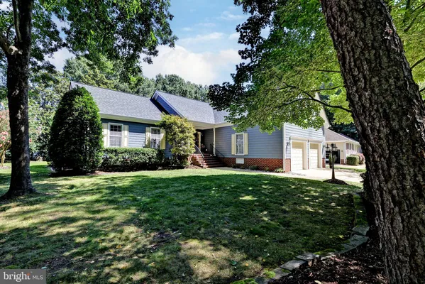 Property Slideshow image 3 of 59 | 127 great gln, Williamsburg, VA, 23188