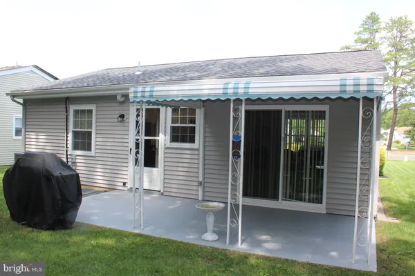 Property Slideshow image 3 of 22 | 73 huntington dr, Southampton, NJ, 08088