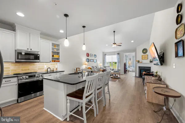 Property Slideshow image 3 of 45 | 222 moorings cir 126, Stevensville, MD, 21666