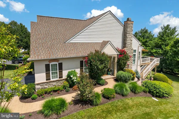 Property Slideshow image 3 of 54 | 1467 n red maple way, Downingtown, PA, 19335