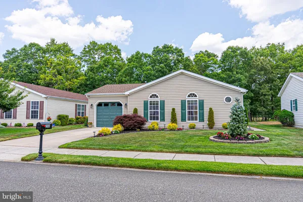 Property Slideshow image 2 of 34 | 286 pebble beach dr, Mays Landing, NJ, 08330
