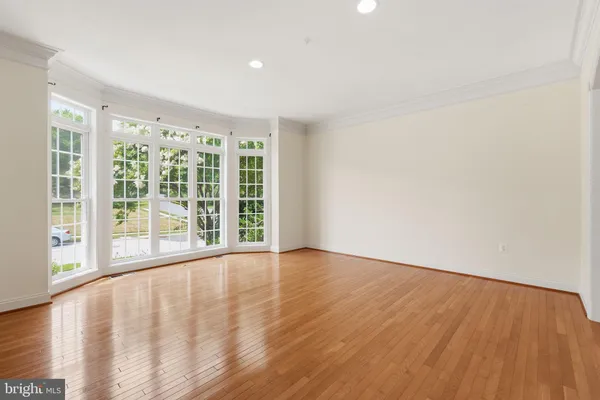 Property Slideshow image 3 of 40 | 903 scupper ct, Annapolis, MD, 21401
