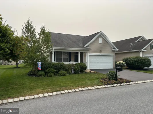 Property Slideshow image 3 of 5 | 707 thoreau dr, Mount Joy, PA, 17552