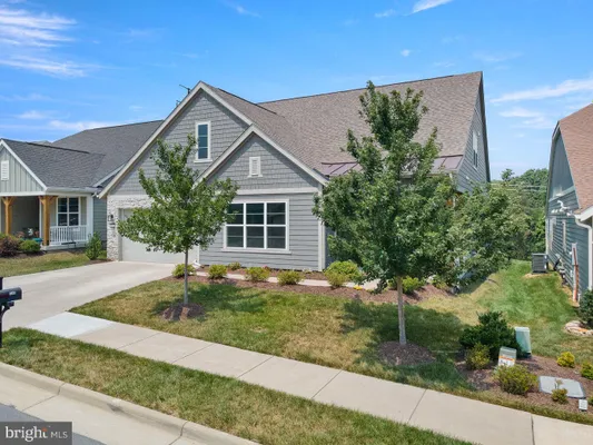 Property Slideshow image 2 of 45 | 117 mallard dr, Lake Frederick, VA, 22630