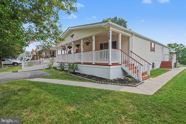 Property Slideshow image 2 of 39 | 73 woods way, Elkton, MD, 21921