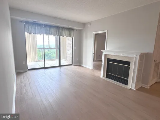 Property Slideshow image 2 of 17 | 19365 cypress ridge ter 1105, Leesburg, VA, 20176