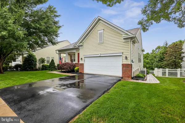 Property Slideshow image 3 of 56 | 12975 dunbarton dr, Bristow, VA, 20136