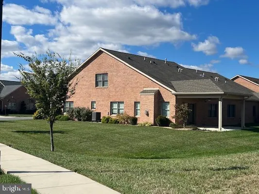 Property Slideshow image 3 of 31 | 19418 pearl dr, Hagerstown, MD, 21742