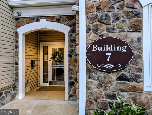 Property Slideshow image 2 of 23 | 734 creekside dr, Brookhaven, PA, 19015