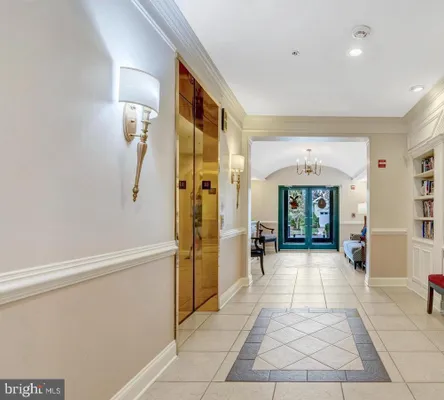 Property Slideshow image 3 of 48 | 13890 chelmsford dr 305, Gainesville, VA, 20155