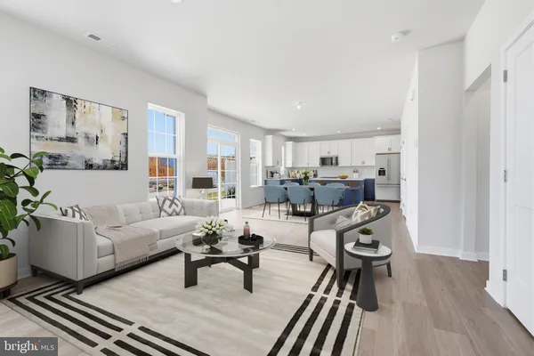 Property Slideshow image 2 of 42 | 11 cedar cir 6, Levittown, PA, 19055