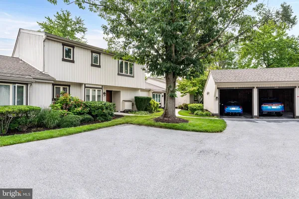 Property Slideshow image 2 of 33 | 350 devon way, West Chester, PA, 19380