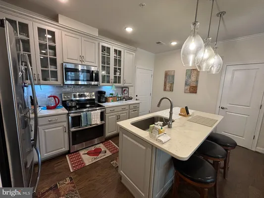 Property Slideshow image 2 of 10 | 23631 havelock walk ter 203, Ashburn, VA, 20148