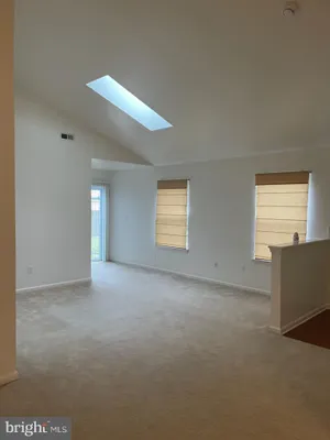 Property Slideshow image 3 of 13 | 28 palmer sq, Beverly, NJ, 08010