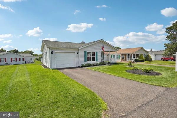 Property Slideshow image 3 of 25 | 386 thrush ct, New Hope, PA, 18938