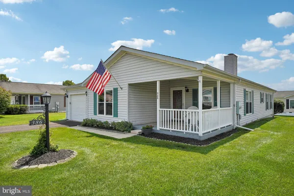 Property Slideshow image 2 of 25 | 386 thrush ct, New Hope, PA, 18938