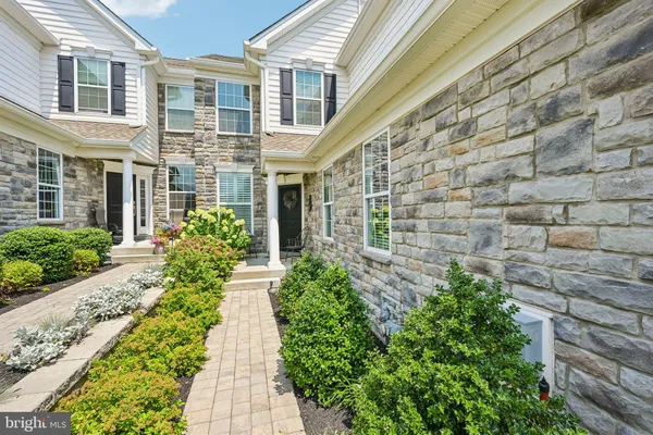 Property Slideshow image 2 of 41 | 282 hopewell dr, Collegeville, PA, 19426