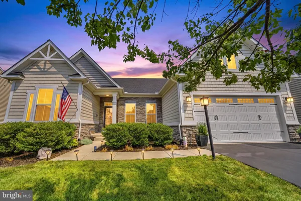Property Slideshow image 2 of 62 | 106 fringetree ct, Lake Frederick, VA, 22630