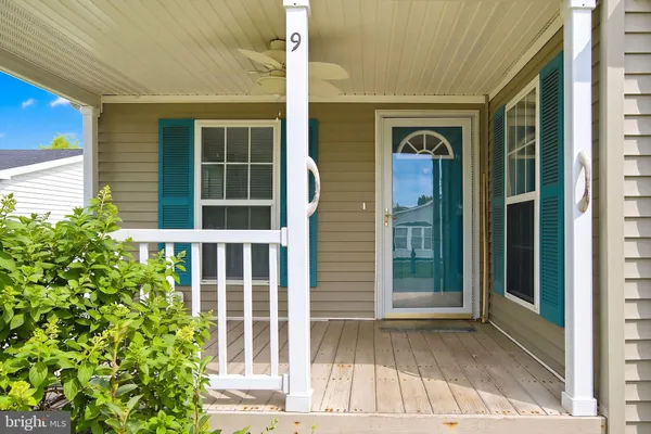 Property Slideshow image 3 of 31 | 9 rocky hill rd, Manahawkin, NJ, 08050