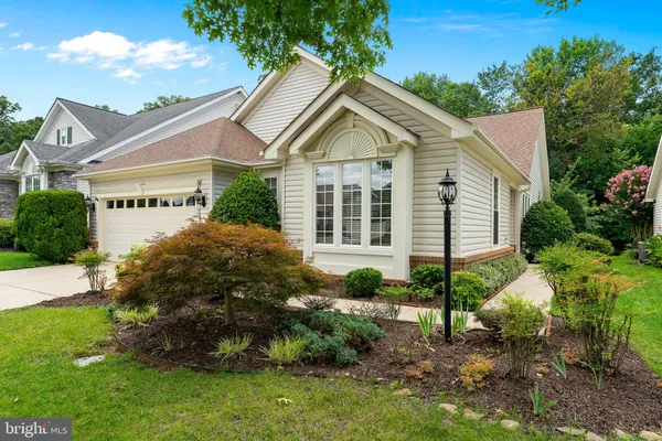 Property Slideshow image 3 of 43 | 6872 saddle run way, Gainesville, VA, 20155