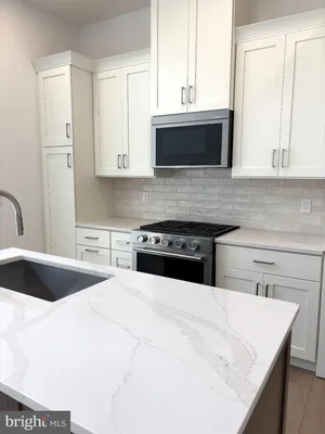 Property Slideshow image 2 of 17 | 3 oakwood ln 63, Sellersville, PA, 18960