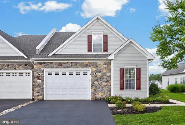 Property Slideshow image 2 of 25 | 1638 boxwood rd, Garnet Valley, PA, 19060