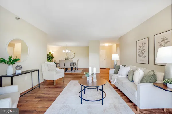 Property Slideshow image 2 of 44 | 15115 interlachen dr 3-621, Silver Spring, MD, 20906