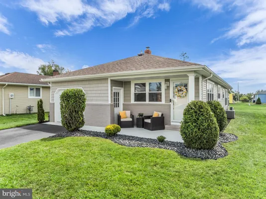 Property Slideshow image 3 of 27 | 10 mirador ct, Toms River, NJ, 08757