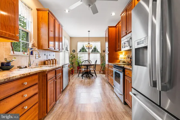 Property Slideshow image 3 of 31 | 45 westhampton way, Lansdale, PA, 19446