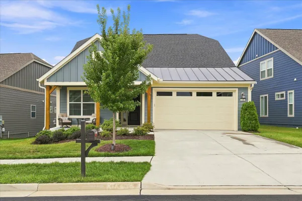Property Slideshow image 2 of 39 | 108 viceroy way, Lake Frederick, VA, 22630
