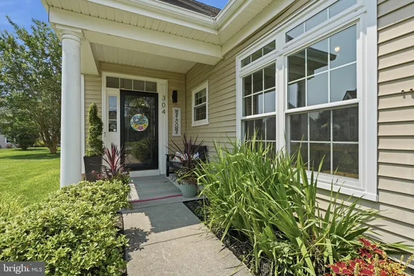 Property Slideshow image 3 of 27 | 304 reynolds rd, Egg Harbor Township, NJ, 08234
