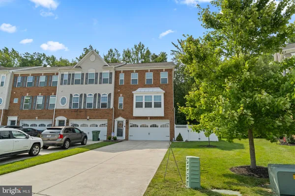 Property Slideshow image 3 of 35 | 43 isabelle ct, Marlton, NJ, 08053