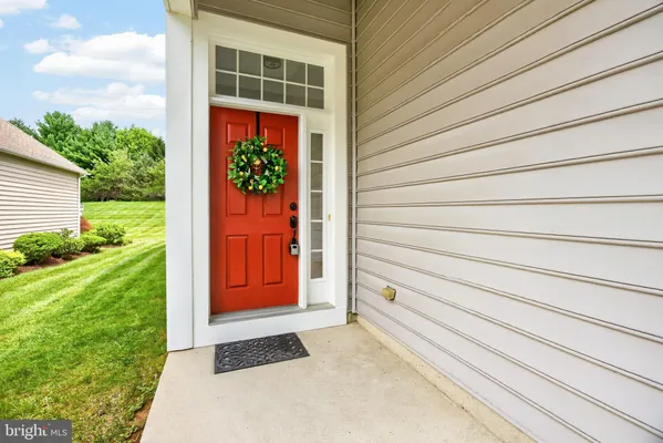 Property Slideshow image 3 of 67 | 458 mimosa cir, Kennett Square, PA, 19348