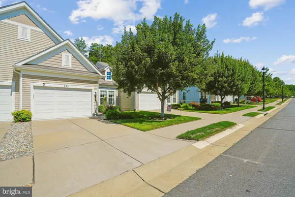Property Slideshow image 2 of 48 | 133 long point dr, Fredericksburg, VA, 22406