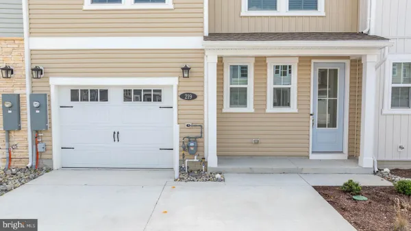 Property Slideshow image 2 of 66 | 219 lackawanna ln, Ocean View, DE, 19970