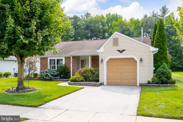 Property Slideshow image 3 of 18 | 39 knollwood, Deptford, NJ, 08096