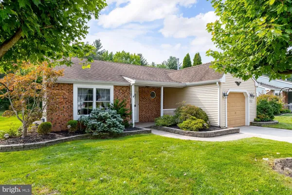 Property Slideshow image 2 of 18 | 39 knollwood, Deptford, NJ, 08096