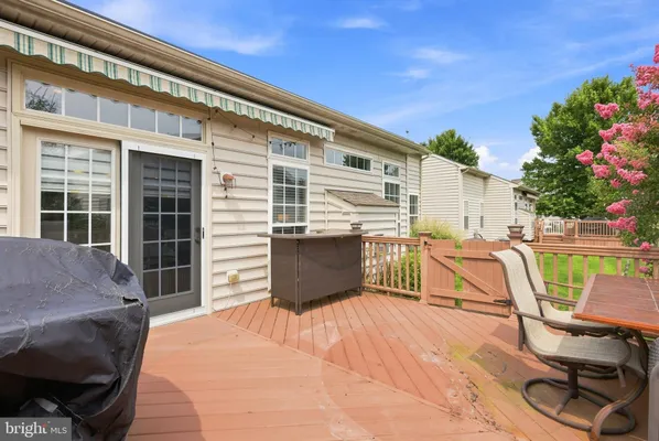 Property Slideshow image 3 of 21 | 140 hearthstone dr, Berlin, NJ, 08009