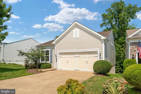 Property Slideshow image 2 of 78 | 143 denison st, Fredericksburg, VA, 22406
