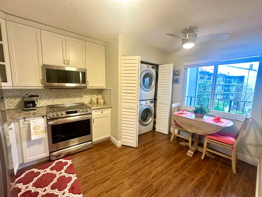 Property Slideshow image 3 of 39 | 14773 cumberland dr apt 305, Delray Beach, FL, 33446