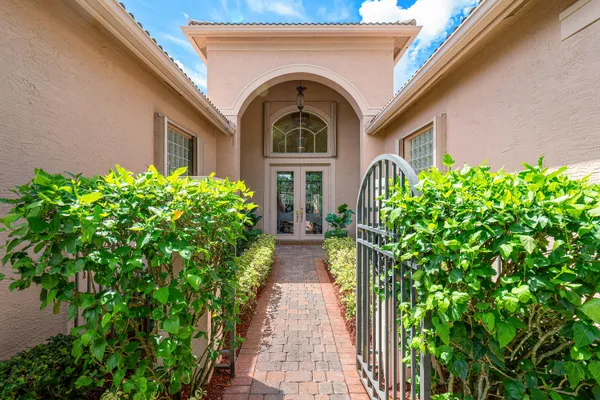 Property Slideshow image 2 of 73 | 7927 merano reef ln, Lake Worth, FL, 33467