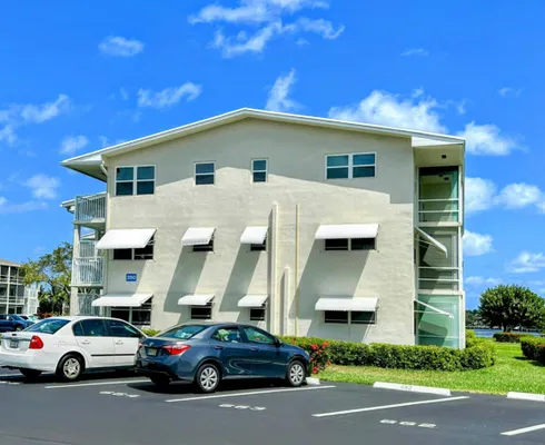 Property Slideshow image 2 of 41 | 350 horizons e unit e 106, Boynton Beach, FL, 33435
