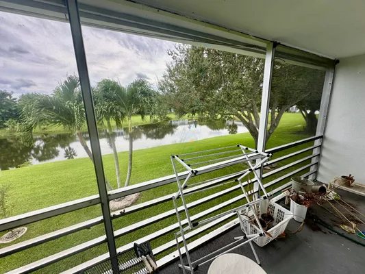 Property Slideshow image 2 of 14 | 522 tilford x, Deerfield Beach, FL, 33442