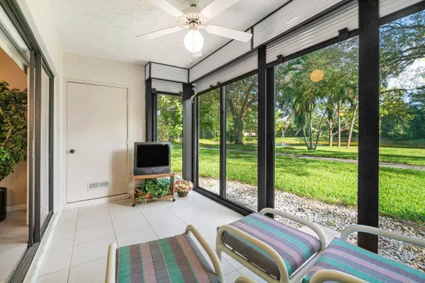 Property Slideshow image 2 of 66 | 5087 oak hill ln apt 315, Delray Beach, FL, 33484
