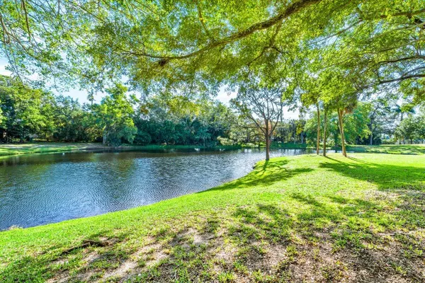 Property Slideshow image 3 of 66 | 5087 oak hill ln apt 315, Delray Beach, FL, 33484