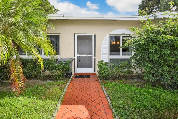 Property Slideshow image 2 of 36 | 13735 flora pl c, Delray Beach, FL, 33484