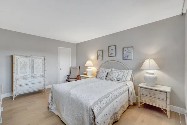 Property Slideshow image 3 of 46 | 2300 ne 1st ln apt 307, Boynton Beach, FL, 33435